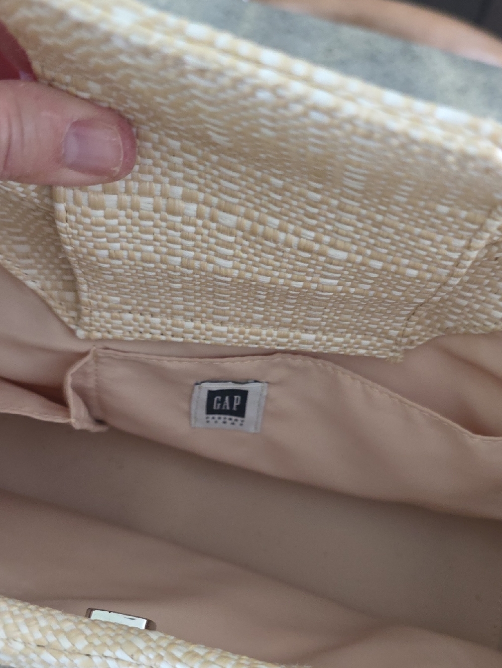 GAP Woven Straw Tote Bag with Wooden Handles - Natural - Picture 3 of 8